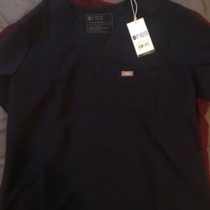 Figs one pocket scrub top. Navy. Women’s Medium.